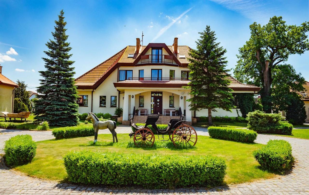 Ranczo Mustafa Villa Bobolin Bagian luar foto